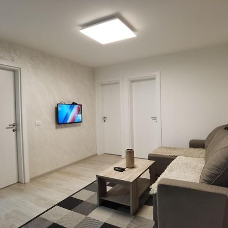 Kraguj Apartman 2 Kragujevac Eksteriør billede