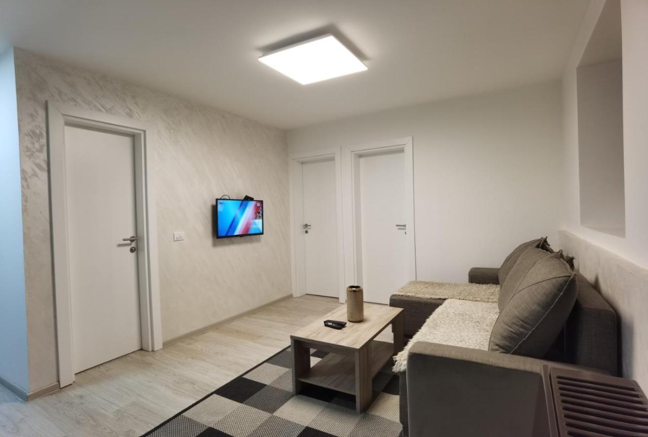 Kraguj Apartman 2 Kragujevac Eksteriør billede